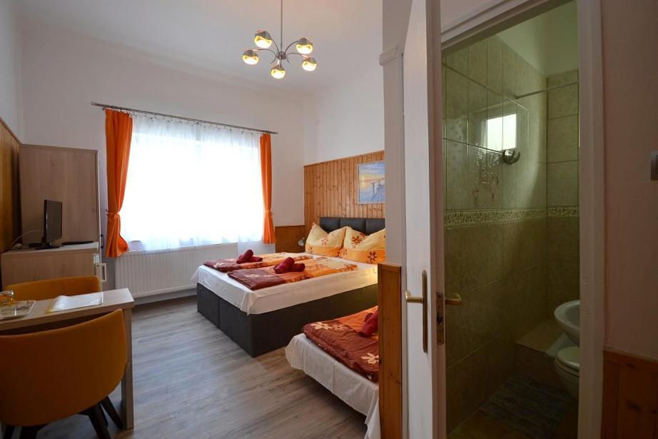 Silatti Panzió-apartmanház Panzió 2*