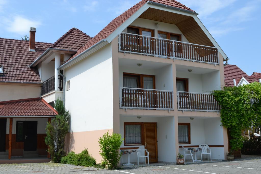 Silatti Panzió-apartmanház